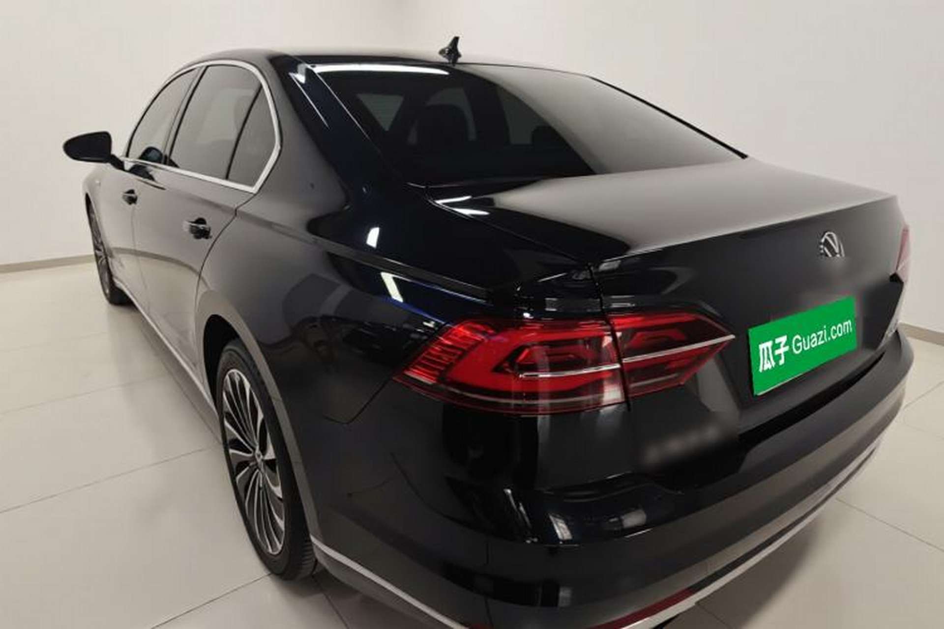 Used Volkswagen Phideon 2021 380TSI Luxury Edition Exterior 2