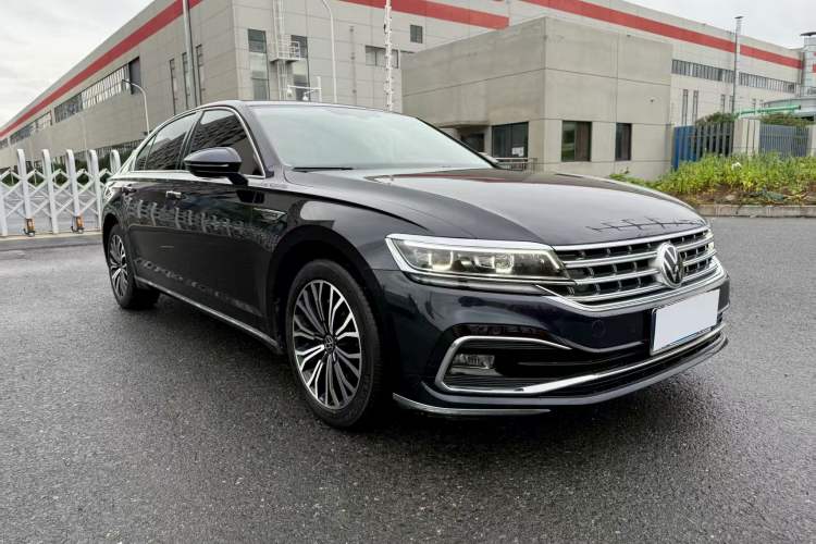 Used Volkswagen Phideon 2021 380TSI Luxury Edition Exterior 2