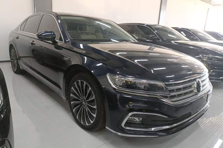Used Volkswagen Phideon 2021 380TSI Prestige Edition Exterior 2
