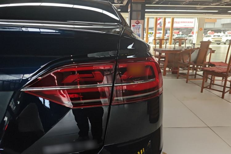 Used Volkswagen Phideon 2021 380TSI Luxury Edition Exterior 3