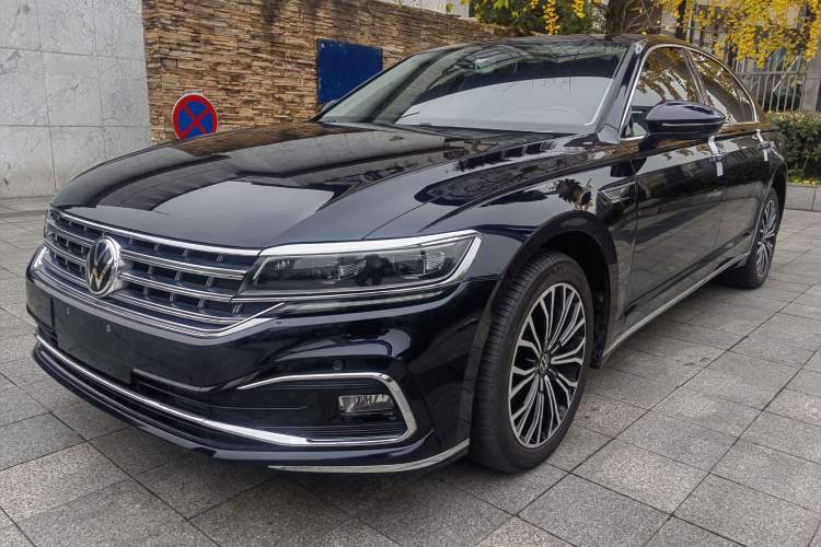 Used Volkswagen Phideon 2021 380TSI Luxury Edition Exterior 4