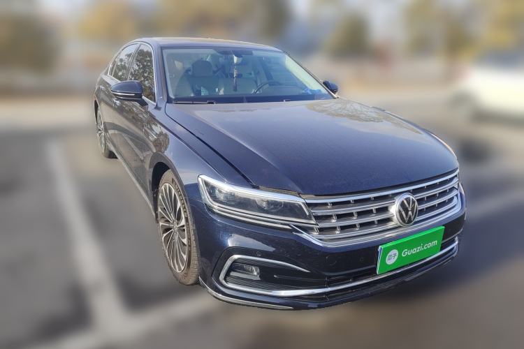 Used Volkswagen Phideon 2021 380TSI Prestige Edition Front Right 45 Deg
