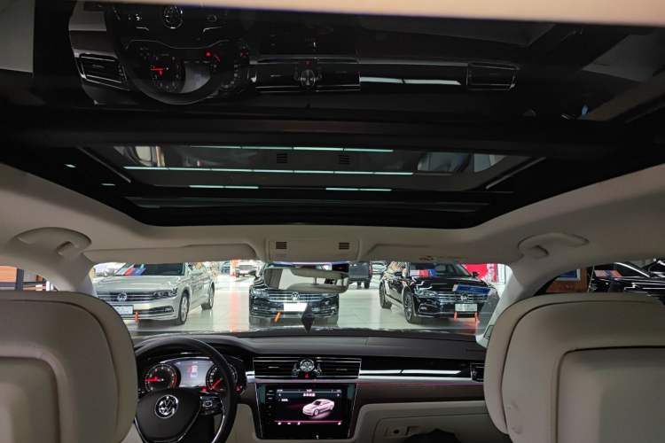 Used Volkswagen Phideon 2021 380TSI Prestige Edition Headliner