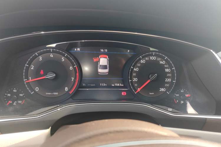 Used Volkswagen Phideon 2021 380TSI Prestige Edition Instrument Cluster