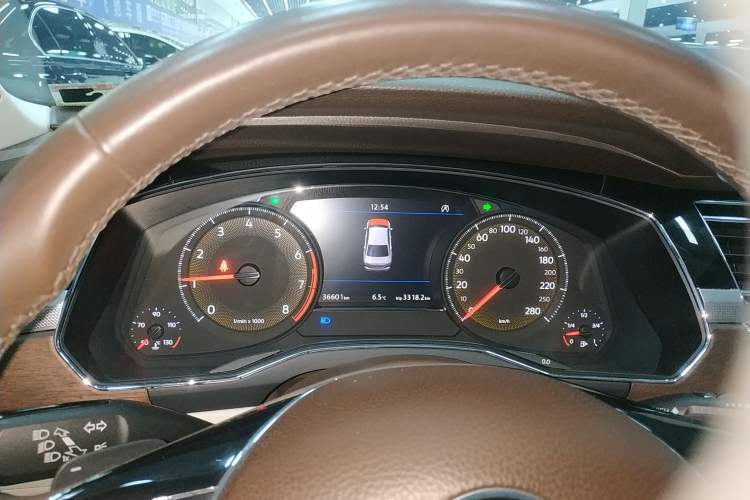 Used Volkswagen Phideon 2021 380TSI Prestige Edition Instrument Cluster