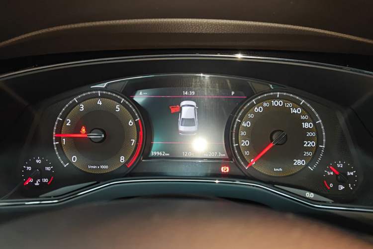 Used Volkswagen Phideon 2021 380TSI Prestige Edition Instrument Cluster
