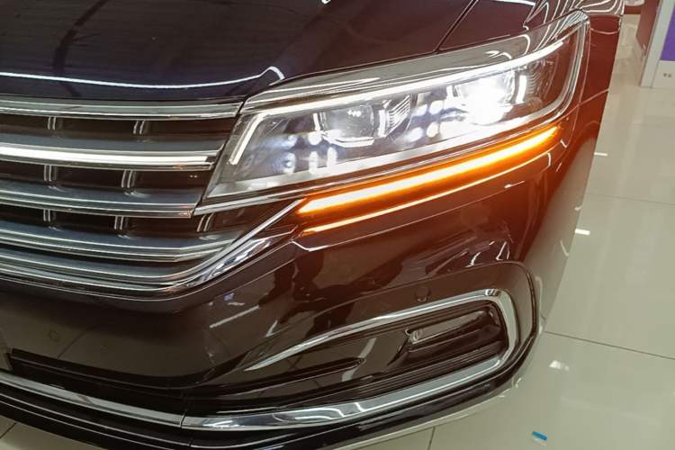 Used Volkswagen Phideon 2021 380TSI Luxury Edition Left Front Headlight
