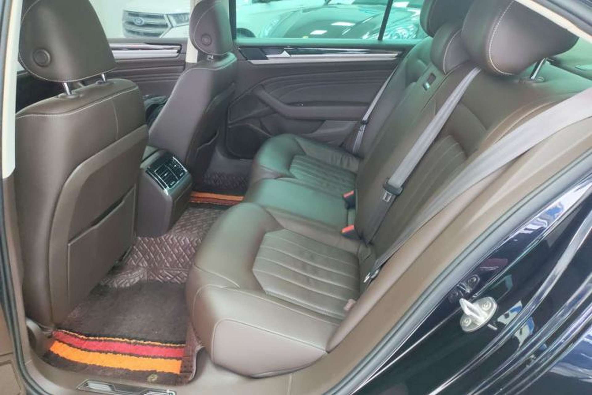 Used Volkswagen Phideon 2021 380TSI Luxury Edition Left Rear Seat