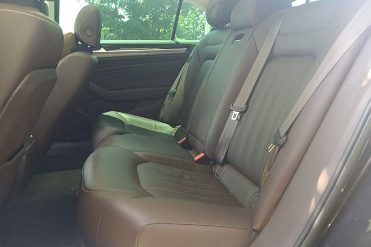 Used Volkswagen Phideon 2021 380TSI Luxury Edition Left Rear Seat