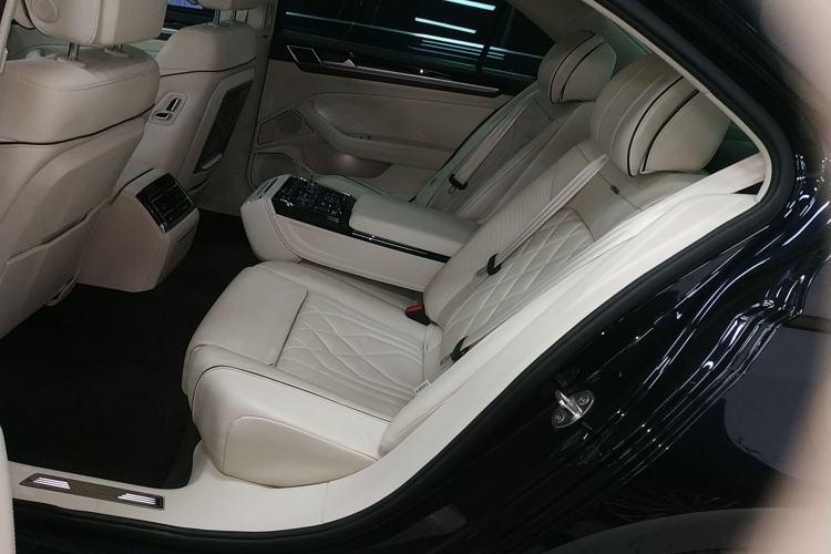 Used Volkswagen Phideon 2021 380TSI Prestige Edition Left Rear Seat