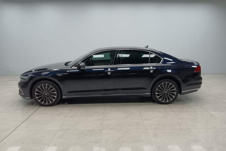 Used Volkswagen Phideon 2021 380TSI Prestige Edition Left Side