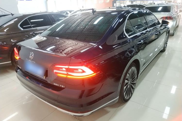 Used Volkswagen Phideon 2021 380TSI Prestige Edition Rear Right 45 Deg