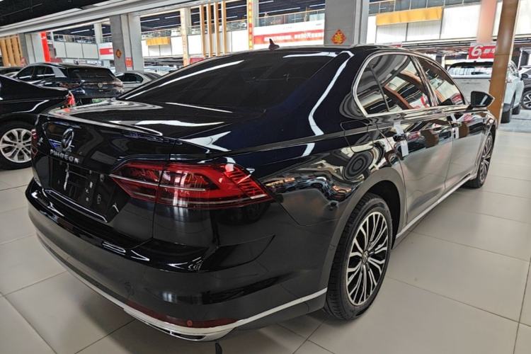 Used Volkswagen Phideon 2021 380TSI Luxury Edition Rear Right 45 Deg