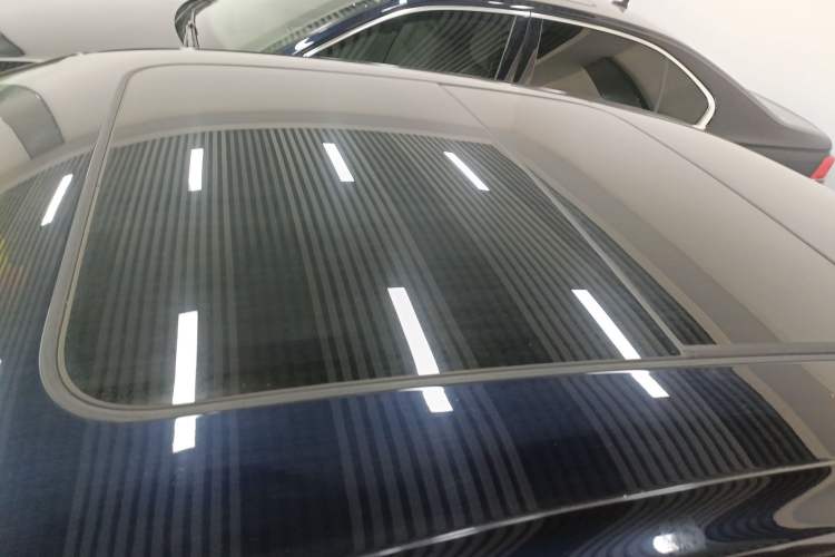 Used Volkswagen Phideon 2021 380TSI Prestige Edition Roof