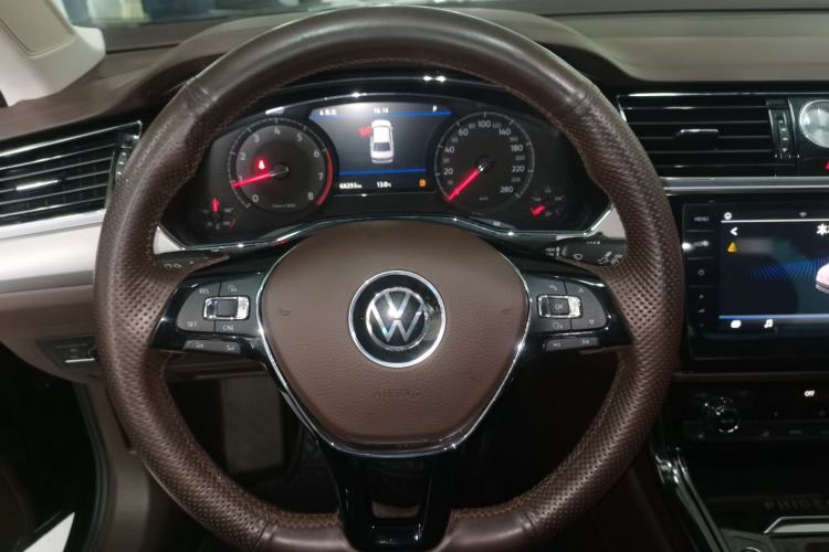 Used Volkswagen Phideon 2021 380TSI Luxury Edition Steering Wheel
