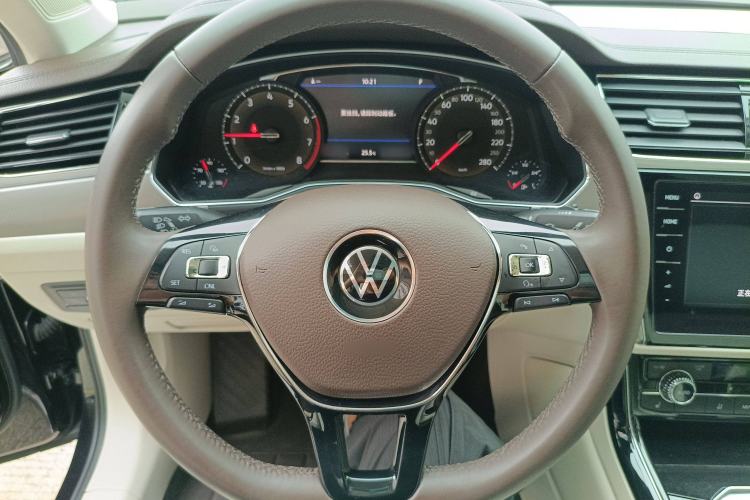 Used Volkswagen Phideon 2021 380TSI Luxury Edition Steering Wheel