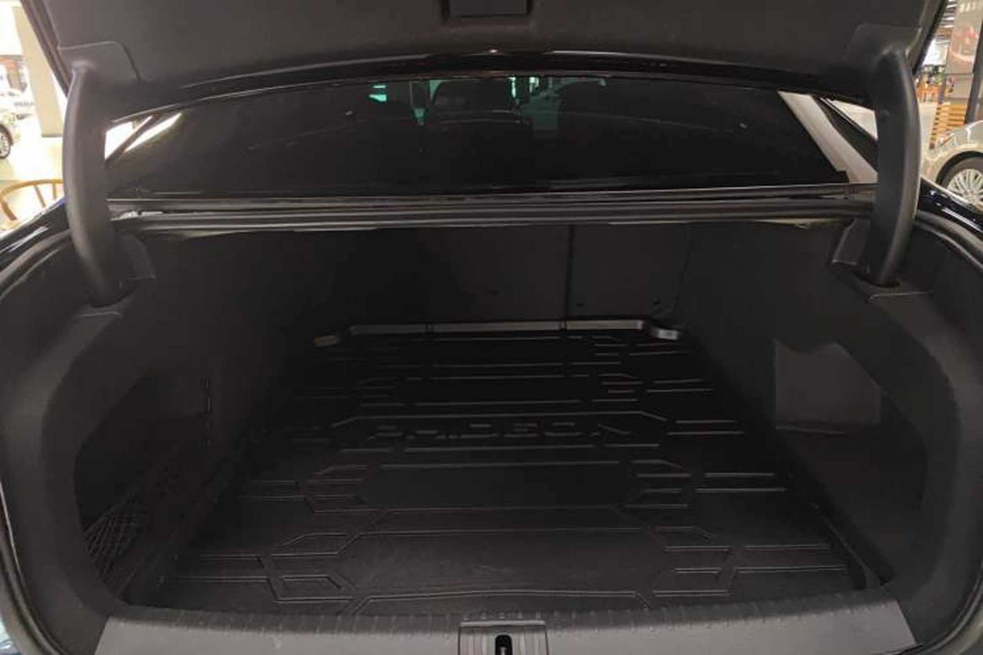 Used Volkswagen Phideon 2021 380TSI Luxury Edition Trunk