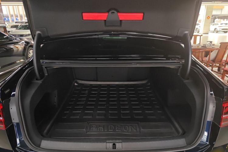 Used Volkswagen Phideon 2021 380TSI Luxury Edition Trunk