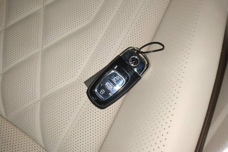 Used Volkswagen Phideon 2021 380TSI Prestige Edition Vehicle Key