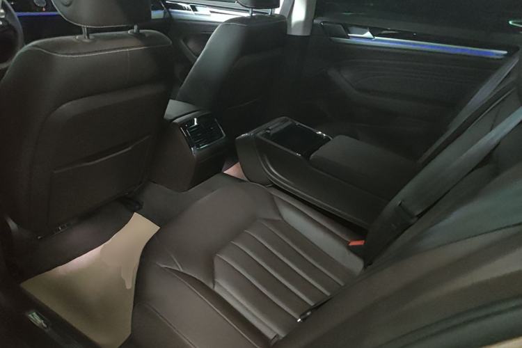 Used Volkswagen Phideon 2021 380TSI Luxury Edition Left Rear Seat