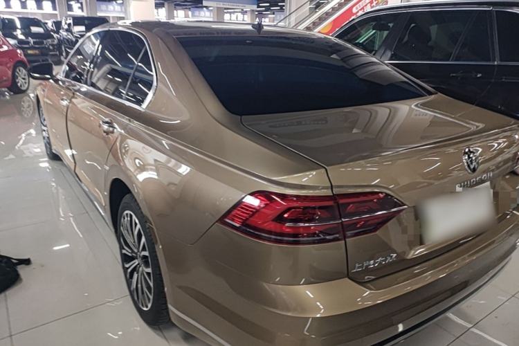 Used Volkswagen Phideon 2021 380TSI Luxury Edition Rear Left 45 Deg