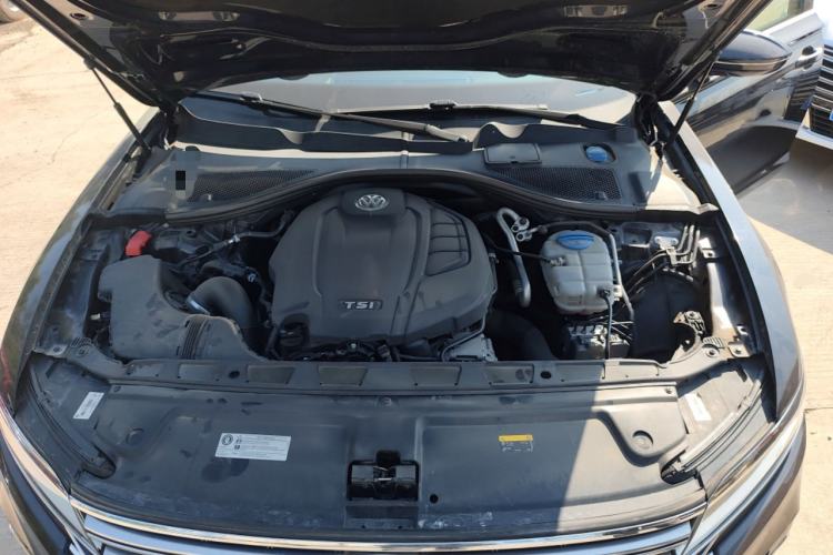Used Volkswagen Phideon 2021 380TSI Luxury Edition Engine Bay