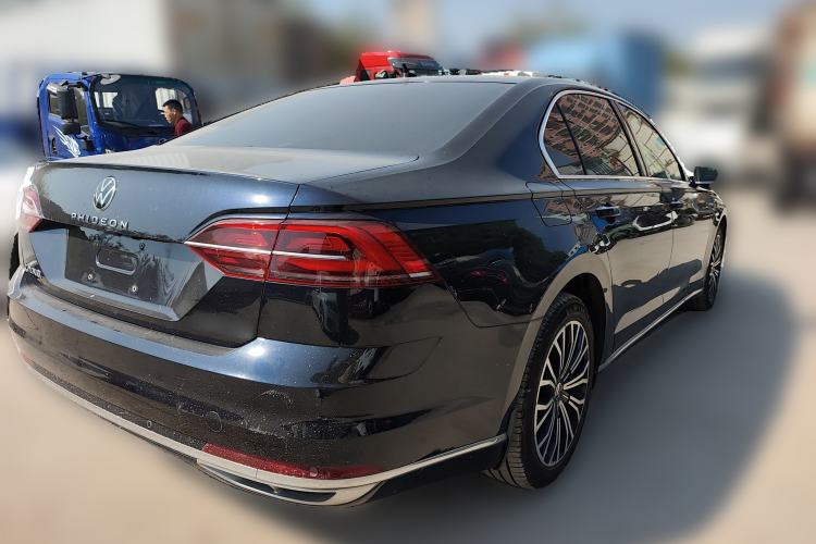 Used Volkswagen Phideon 2021 380TSI Luxury Edition Rear Right 45 Deg