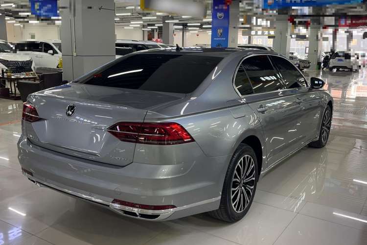 Used Volkswagen Phideon 2021 380TSI Luxury Edition Exterior 4