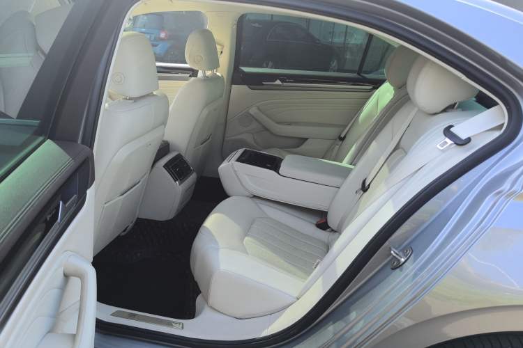 Used Volkswagen Phideon 2021 380TSI Luxury Edition Interior 1