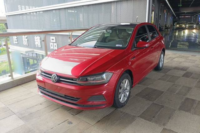 Ojetý Volkswagen Polo 2021 Plus 1.5L Automatic Colorful Tech Edition