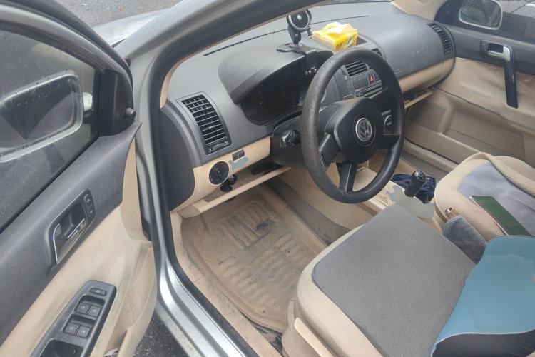 Used Volkswagen Polo 2004 Sedan 1.4L Manual Comfort Model Driver Seat
