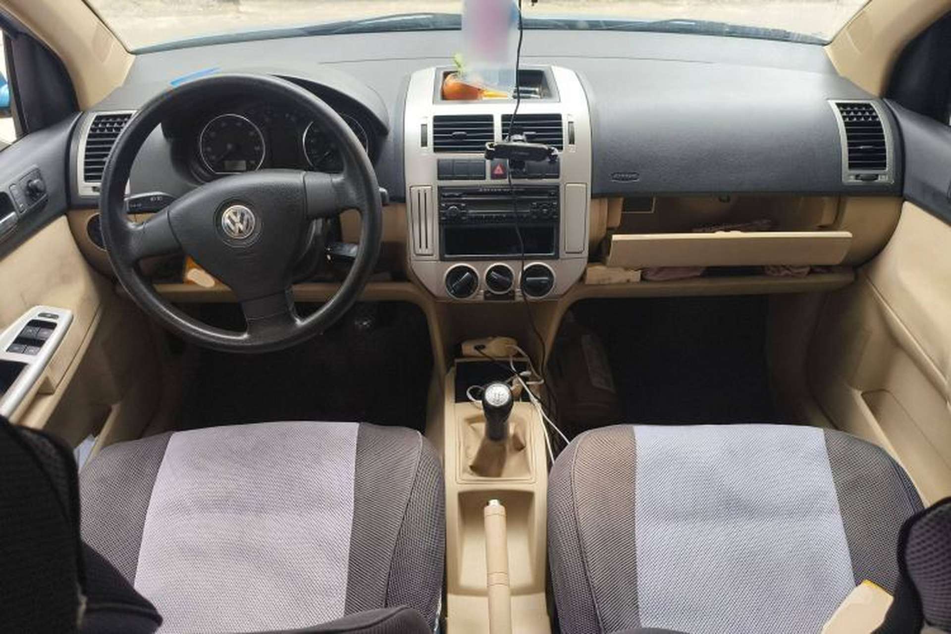 Used Volkswagen Polo 2006 Jinqu 1.6L Manual Yajun Edition Center Console