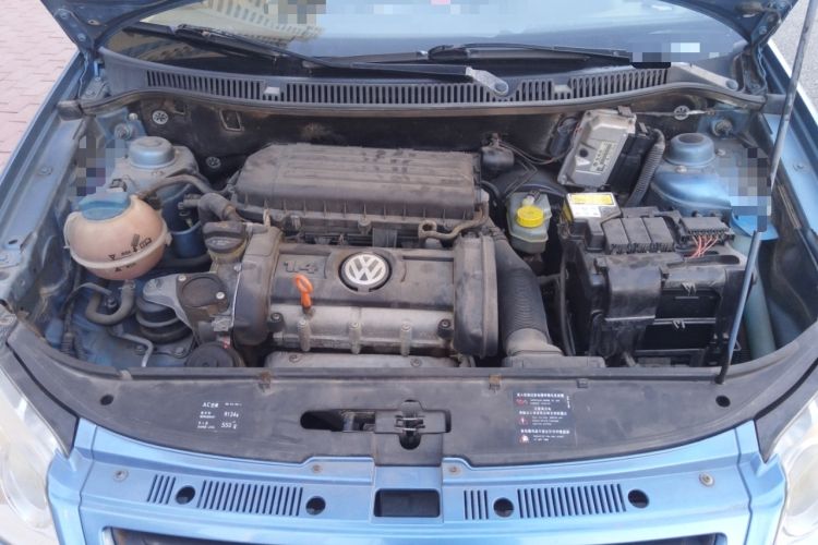 Used Volkswagen Polo 2006 Jingqu 1.4L Manual - Elegant Edition Engine Bay