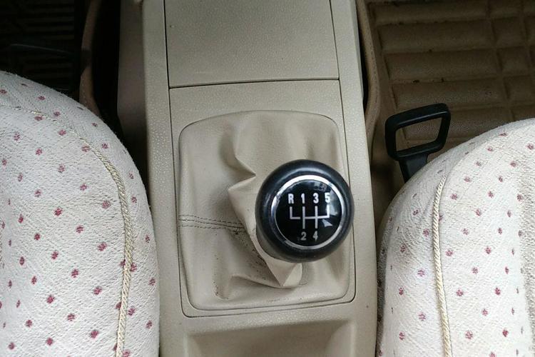 Used Volkswagen Polo 2006 Jingqing 1.4L Manual Fashion Edition Gear Lever