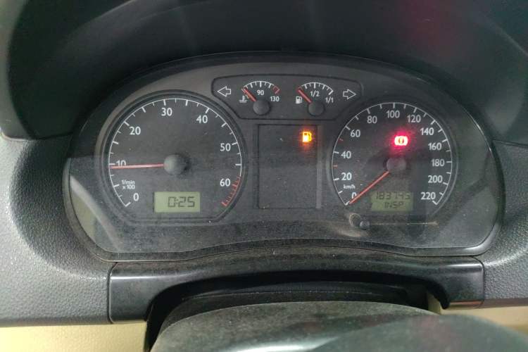 Used Volkswagen Polo 2006 Jingqing 1.4L Manual Fashion Edition Instrument Cluster