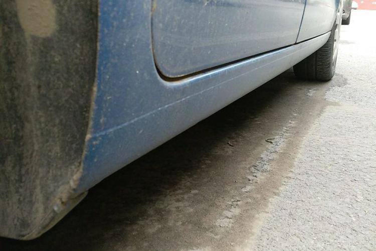 Used Volkswagen Polo 2006 Jingqing 1.4L Manual Fashion Edition Left Side Sill