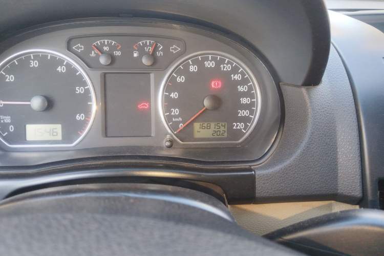 Used Volkswagen Polo 2006 Jingqu 1.4L Manual - Elegant Edition Odometer Close Up