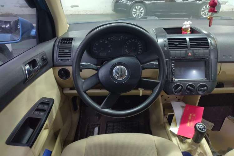 Used Volkswagen Polo 2006 Jingqing 1.4L Manual Fashion Edition Steering Wheel