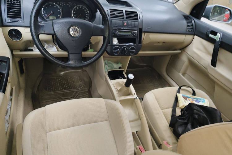 Used Volkswagen Polo 2006 Jingqu 1.4L Manual - Elegant Edition Center Console