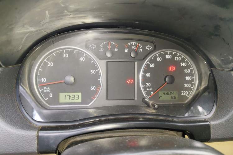 Used Volkswagen Polo 2006 Jingqu 1.4L Manual - Elegant Edition Odometer Close Up
