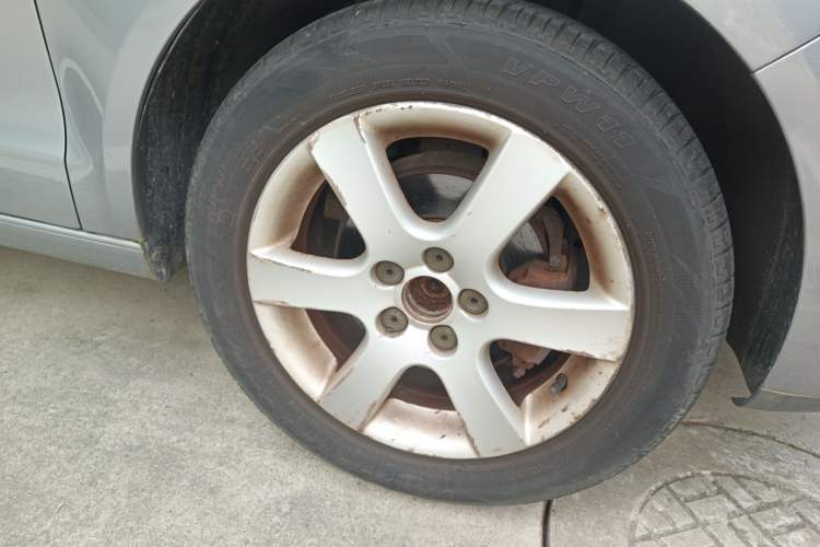 Used Volkswagen Polo 2006 Jingqu 1.6L Manual Elegant Edition Right Front Wheel Hub