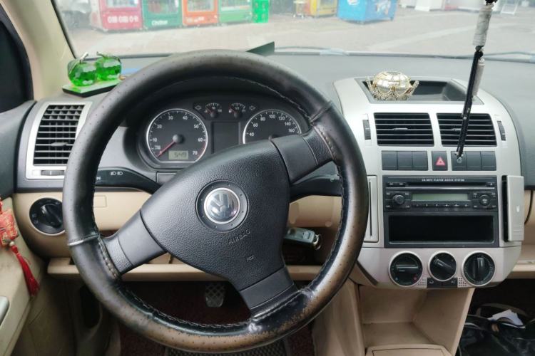 Used Volkswagen Polo 2006 Jingqu 1.6L Manual Elegant Edition Steering Wheel
