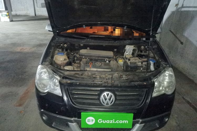 Used Volkswagen Polo 2007 1.6L Cross Polo Automatic Engine Bay