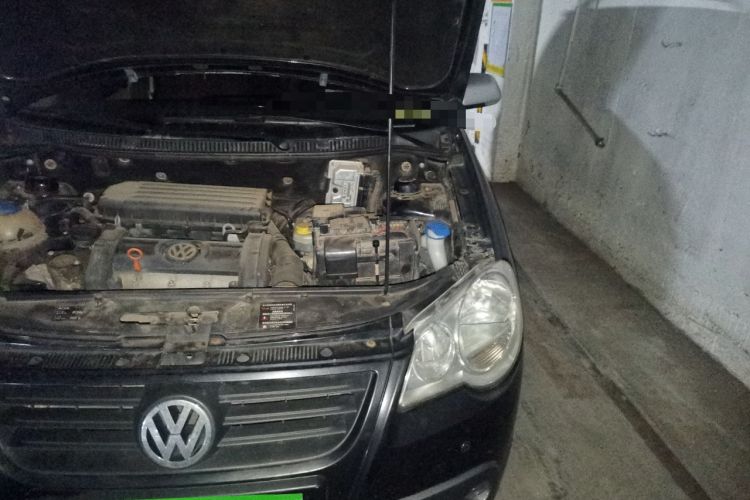 Used Volkswagen Polo 2007 1.6L Cross Polo Automatic Engine Bay Left