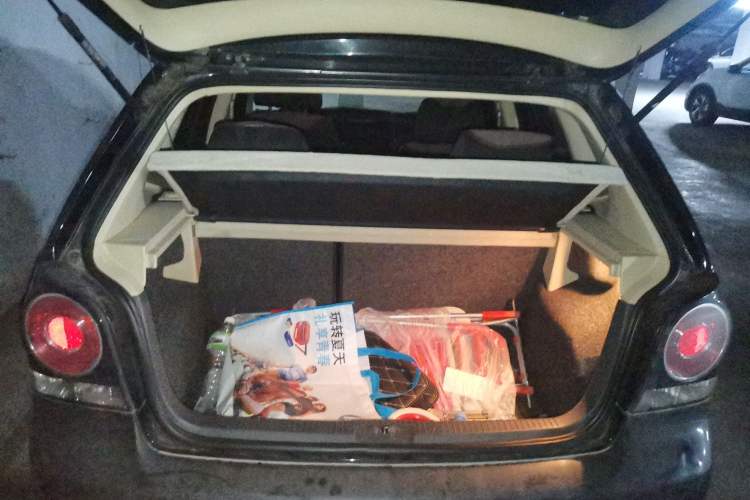 Used Volkswagen Polo 2007 1.6L Cross Polo Automatic Trunk