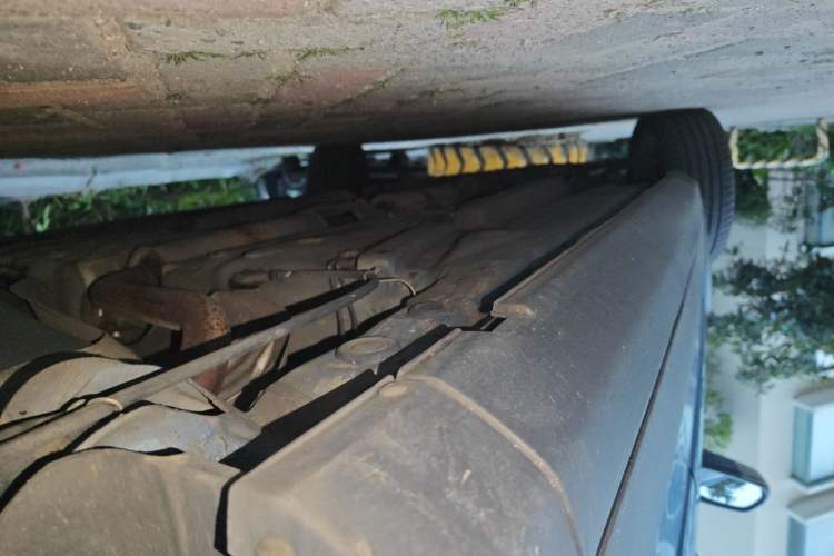 Used Volkswagen Polo 2007 1.6L Cross Polo Automatic Chassis Rear Left