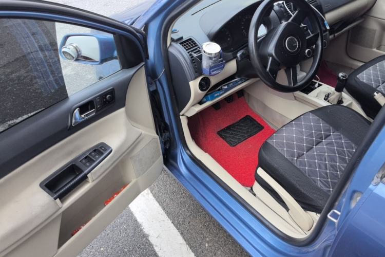 Used Volkswagen Polo 2007 Kica 1.4L Manual Fashion Edition Driver Seat