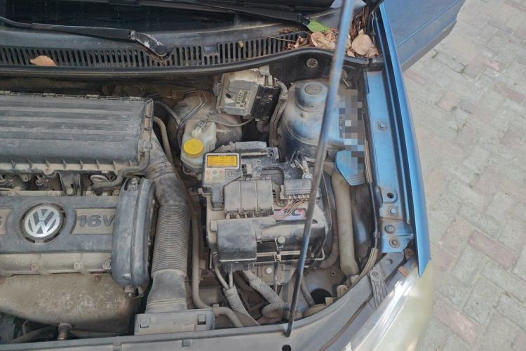 Used Volkswagen Polo 2007 1.6L Cross Polo Automatic Engine Bay Left