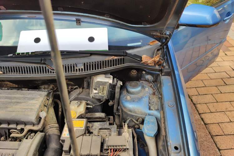 Used Volkswagen Polo 2007 Jingqing 1.6L Automatic Fashion Edition Engine Bay Left