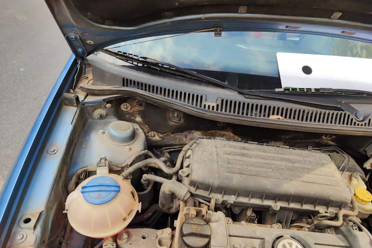 Used Volkswagen Polo 2007 Jingqing 1.6L Automatic Fashion Edition Engine Bay Right